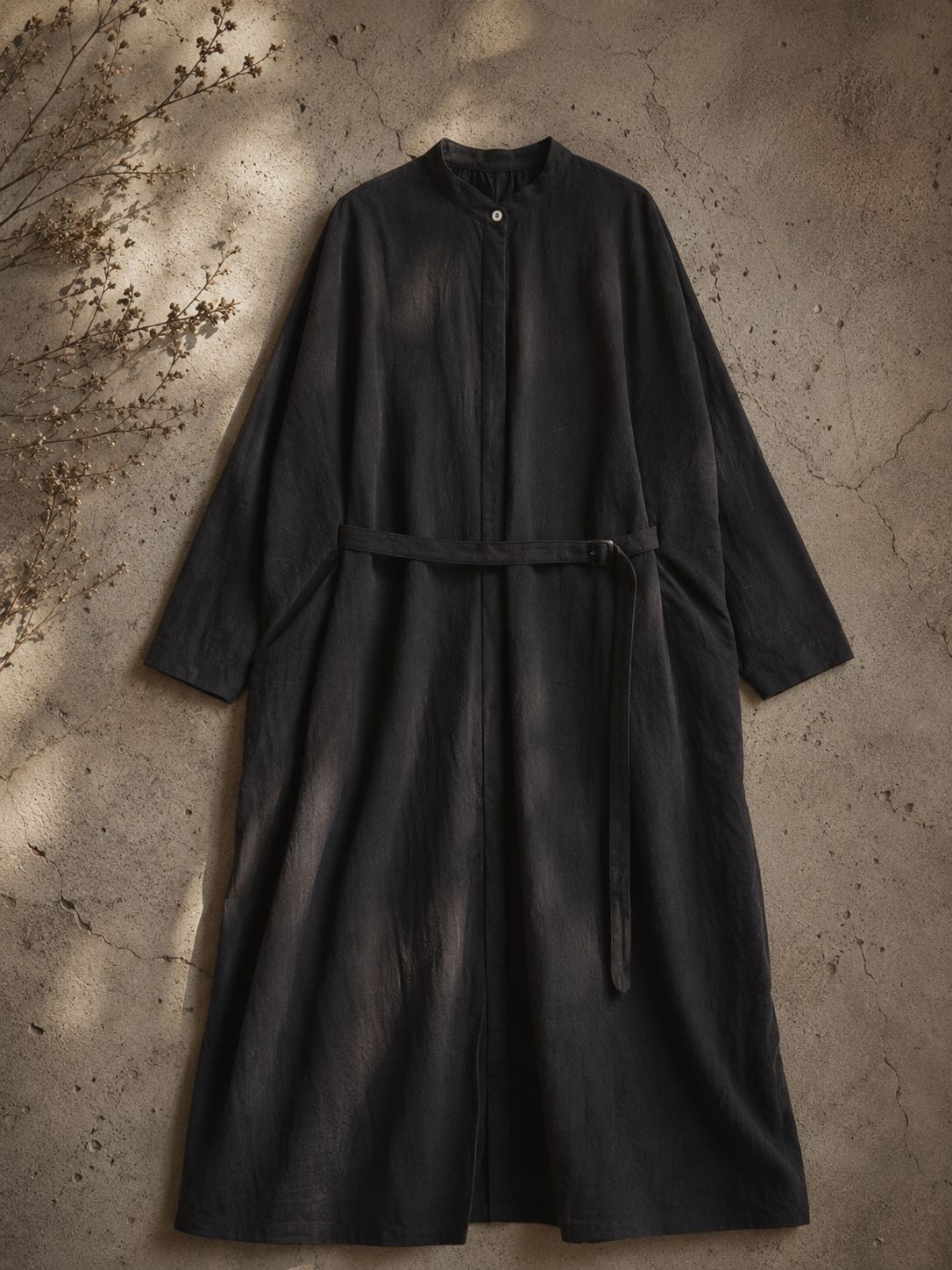 Robe noire artisanale Atelier Shizen